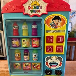 Ryan’s World Vending Surprise Machine Toy Playset